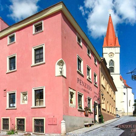 Boutique Apartments U Rolanda, Mikulasske Namesti Znojmo Luaran gambar