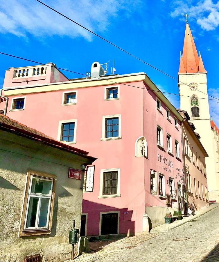 Boutique Apartments U Rolanda, Mikulasske Namesti Znojmo Luaran gambar