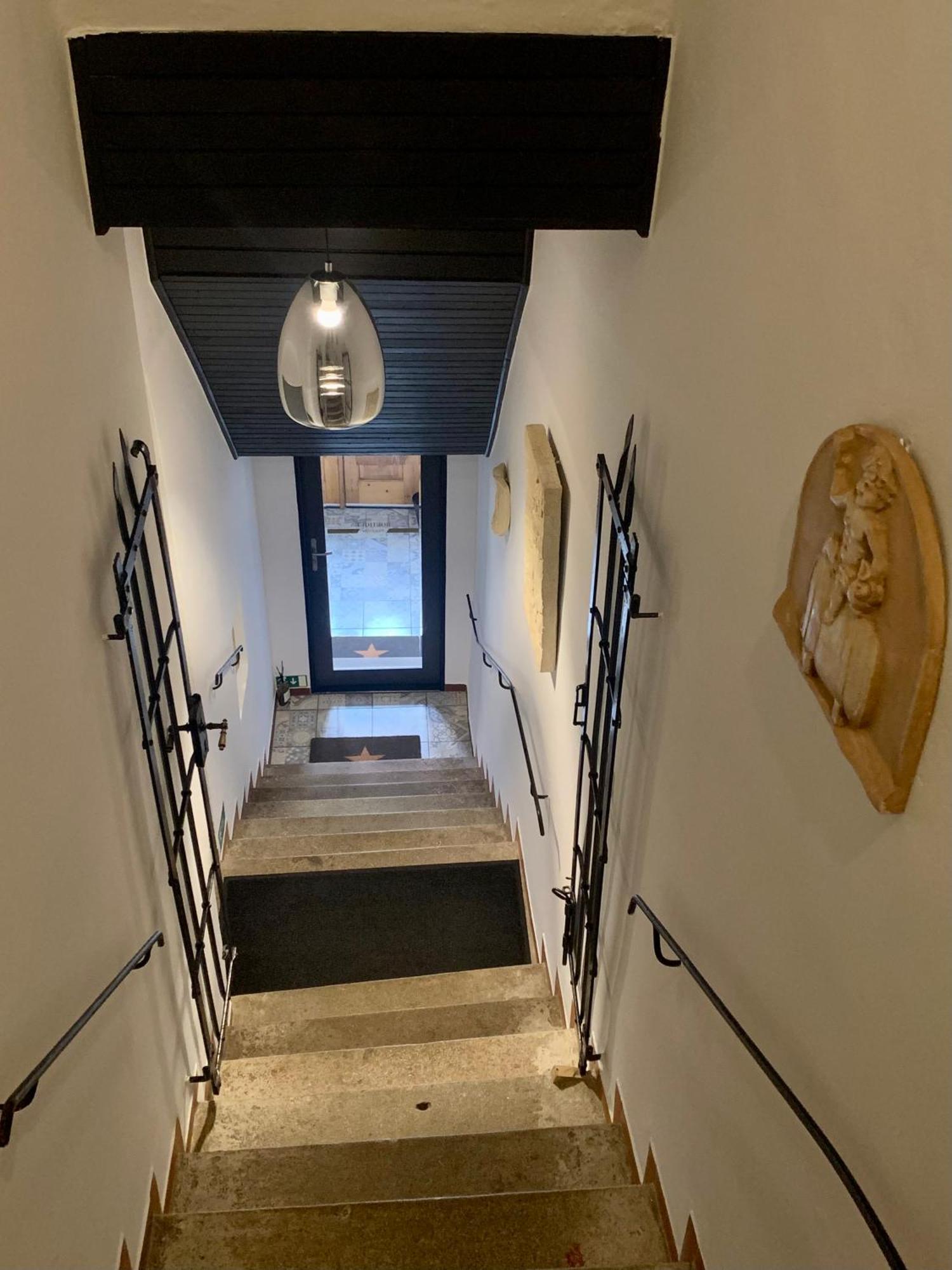 Boutique Apartments U Rolanda, Mikulasske Namesti Znojmo Luaran gambar