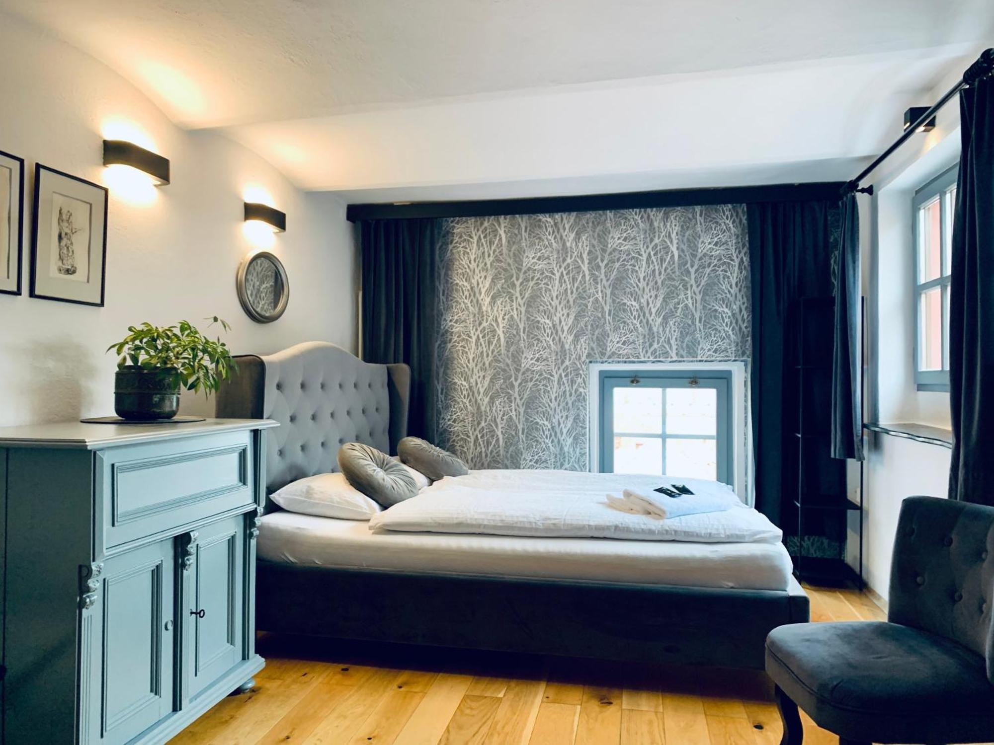 Boutique Apartments U Rolanda, Mikulasske Namesti Znojmo Luaran gambar