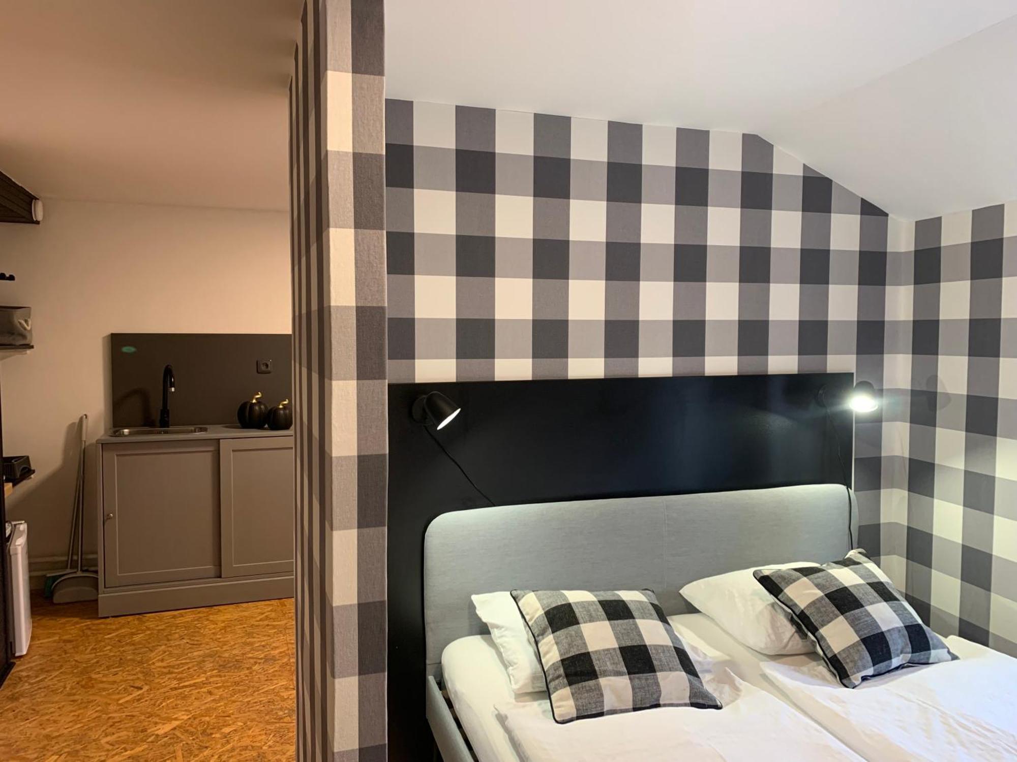Boutique Apartments U Rolanda, Mikulasske Namesti Znojmo Luaran gambar