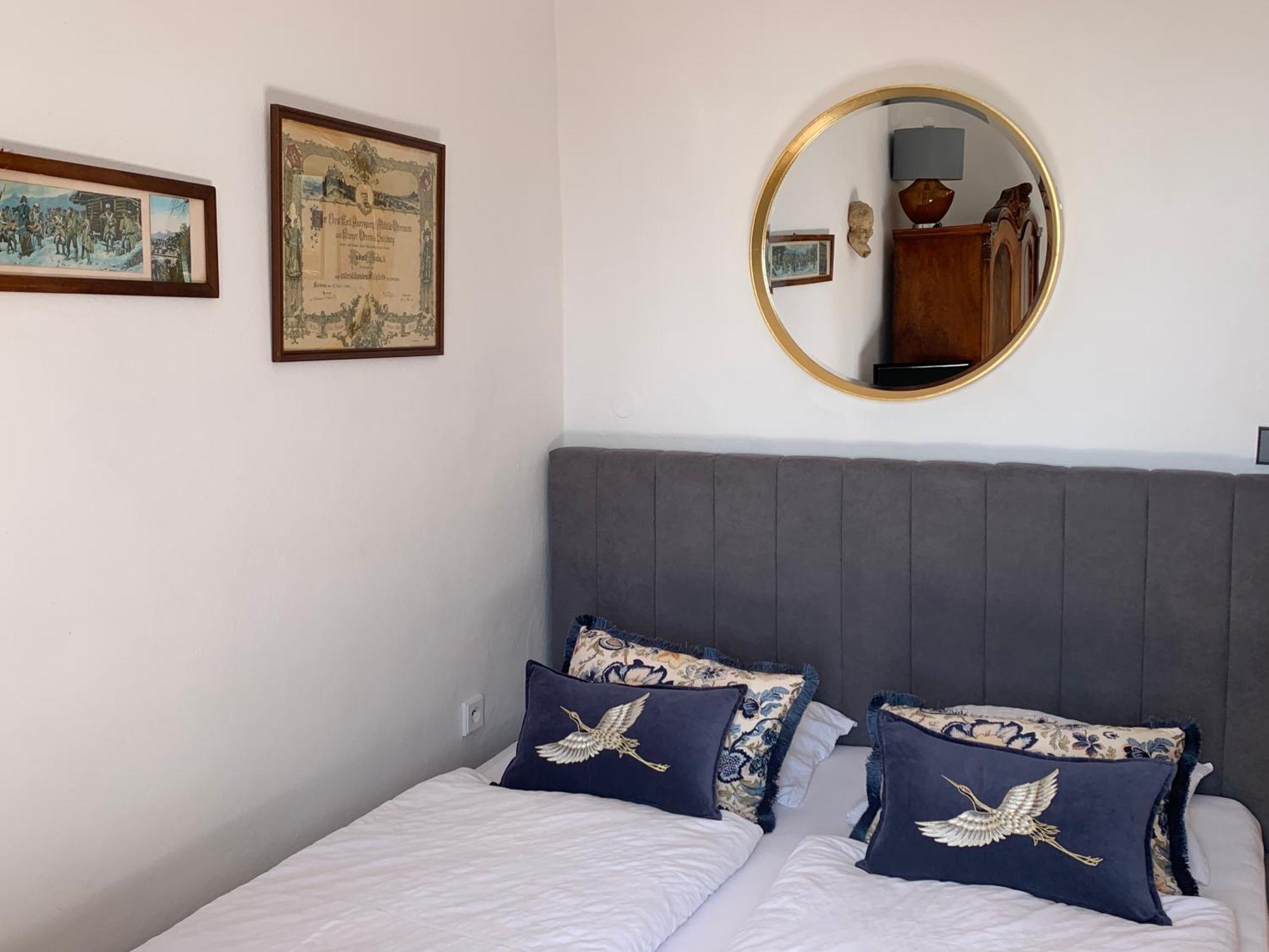 Boutique Apartments U Rolanda, Mikulasske Namesti Znojmo Luaran gambar
