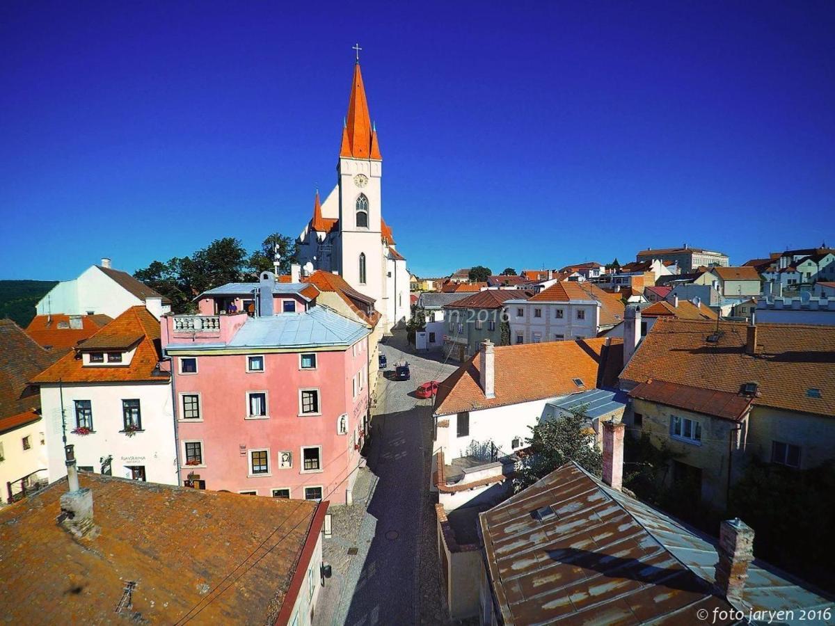 Boutique Apartments U Rolanda, Mikulasske Namesti Znojmo Luaran gambar